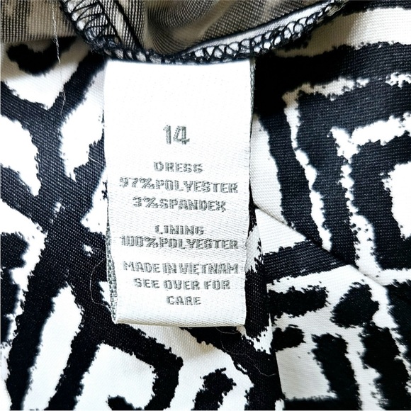 Dress Barn Black and White Geometric Print Dress EUC Size 14 - Picture 8 of 9